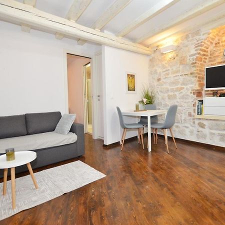 Pisinium Apartment Rovinj Buitenkant foto