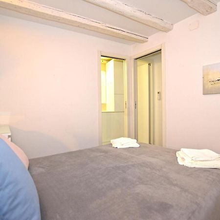 Pisinium Apartment Rovinj Buitenkant foto